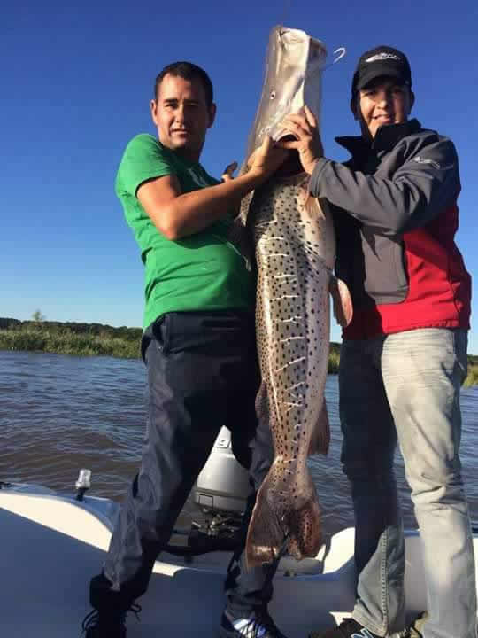 Pesca en Paso de la Patria